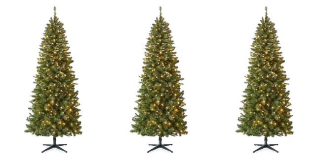 pre lit Christmas tree