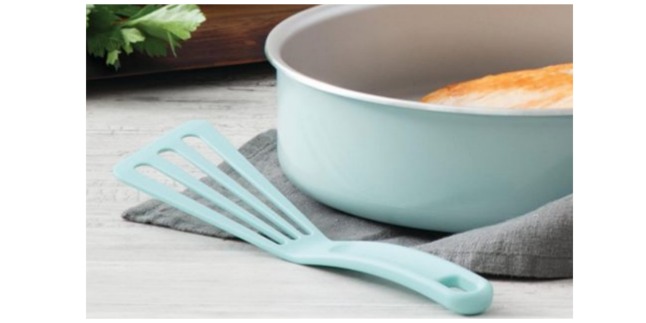 Rachael Ray nylon turner