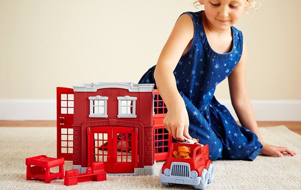 green toys firehouse