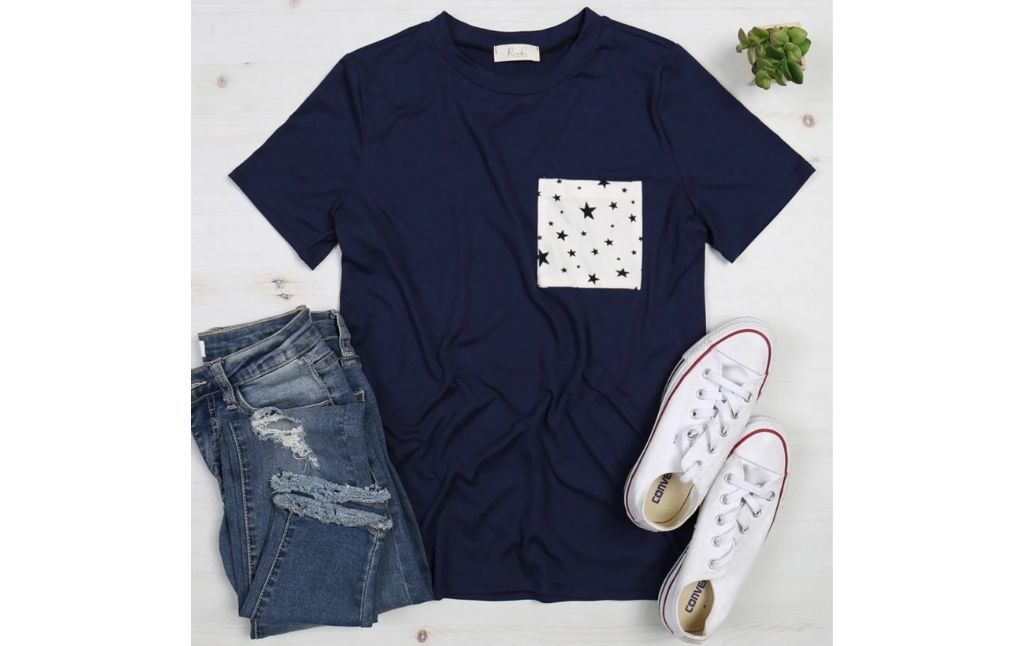 short sleeve top with star pocket