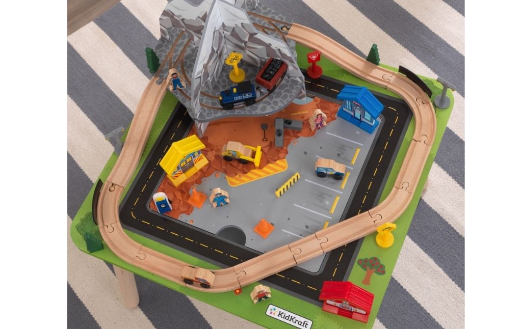 kidkraft rocky mountain train set