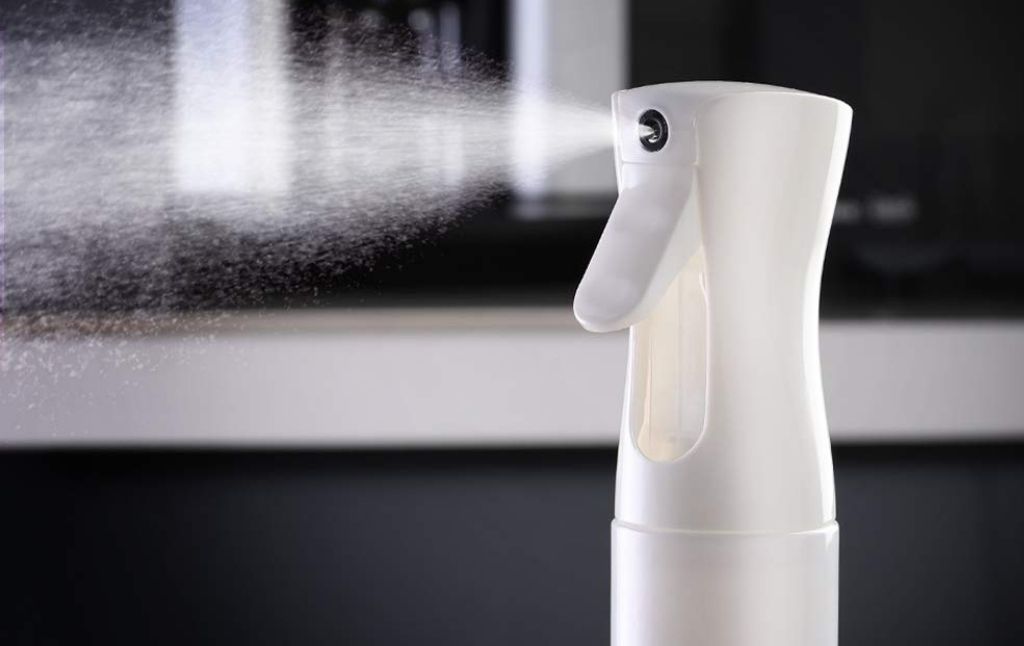 continuous spray water bottle