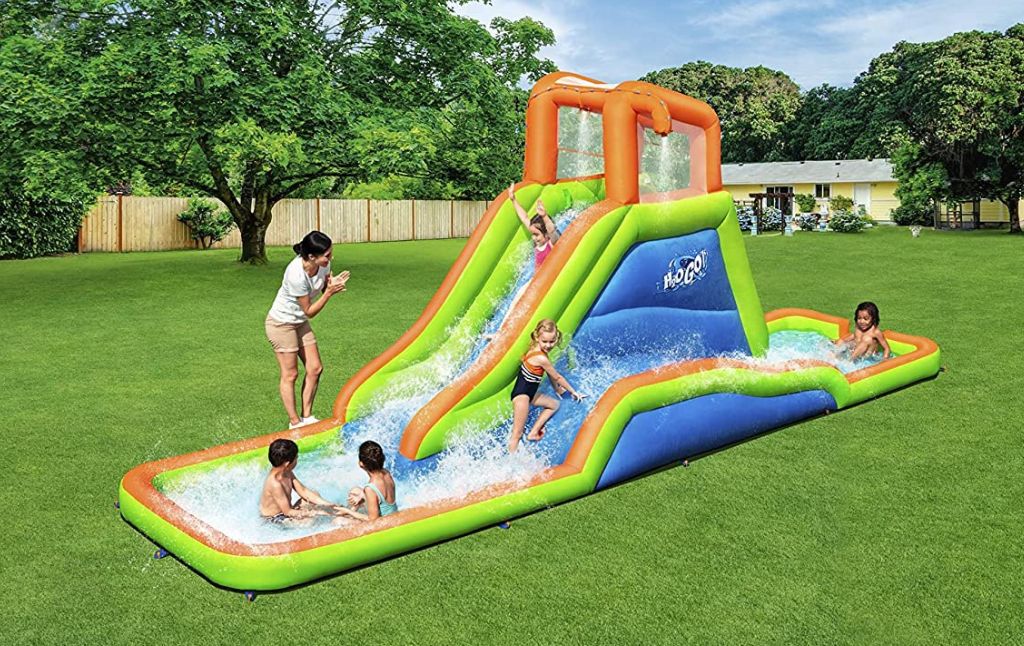 outdoor inflatable water park