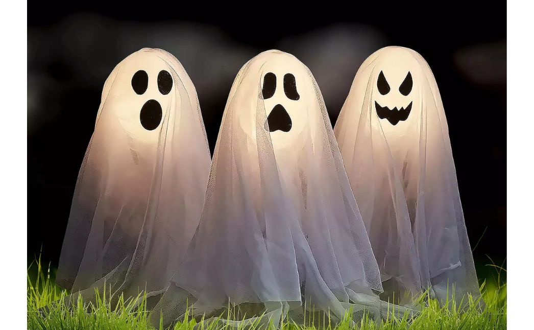 halloween ghost decor
