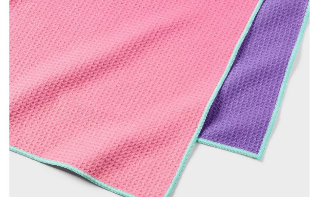 beach towel sand resistant 