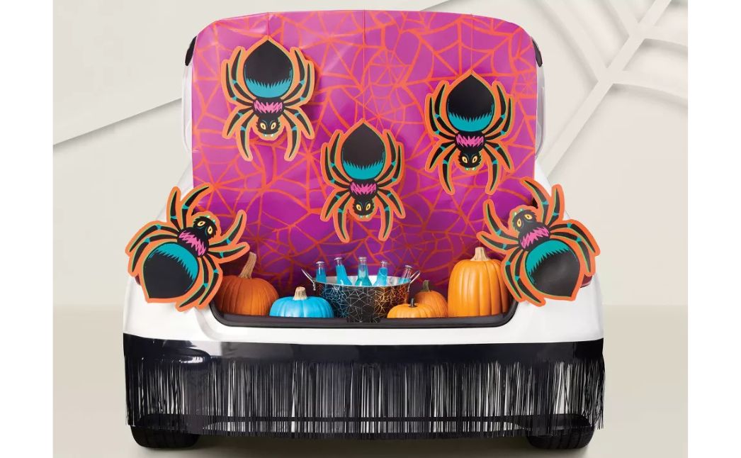 trunk or treat spiders