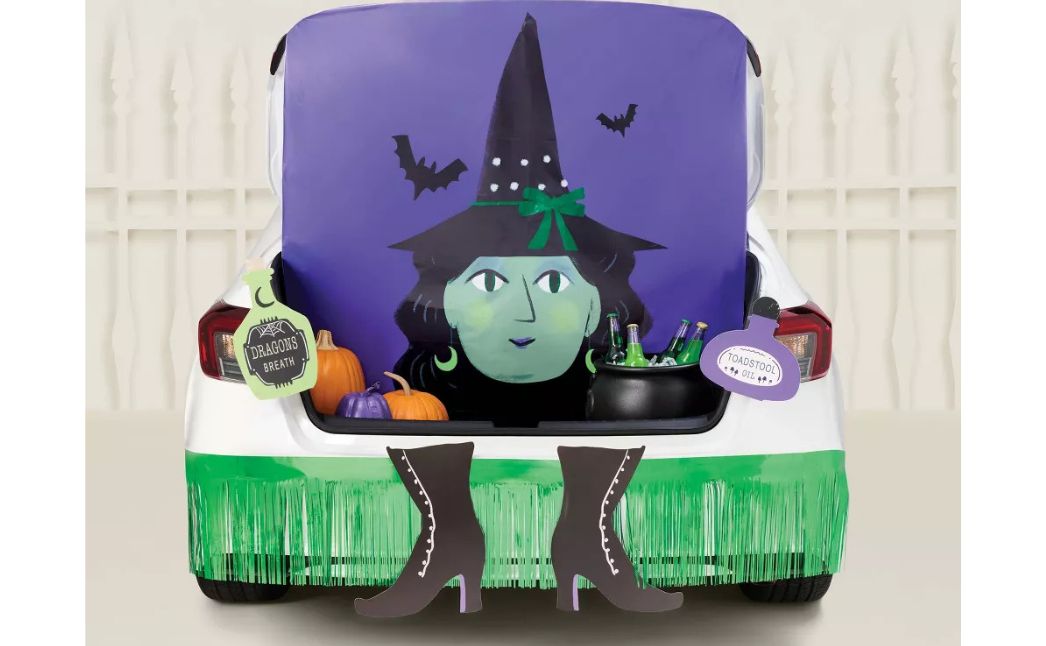 trunk or treat witch
