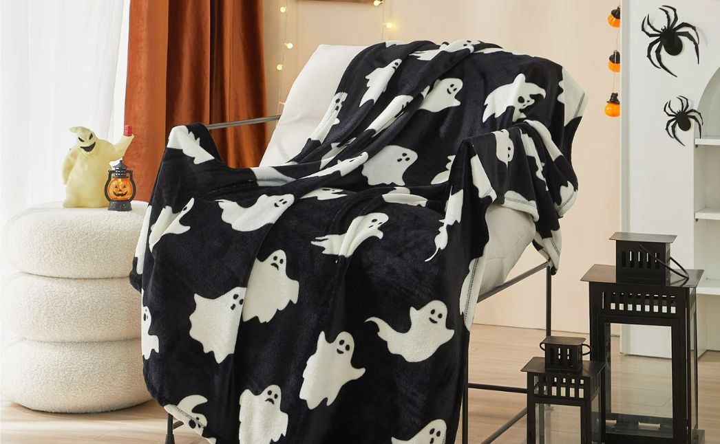 ghosts throw blanket