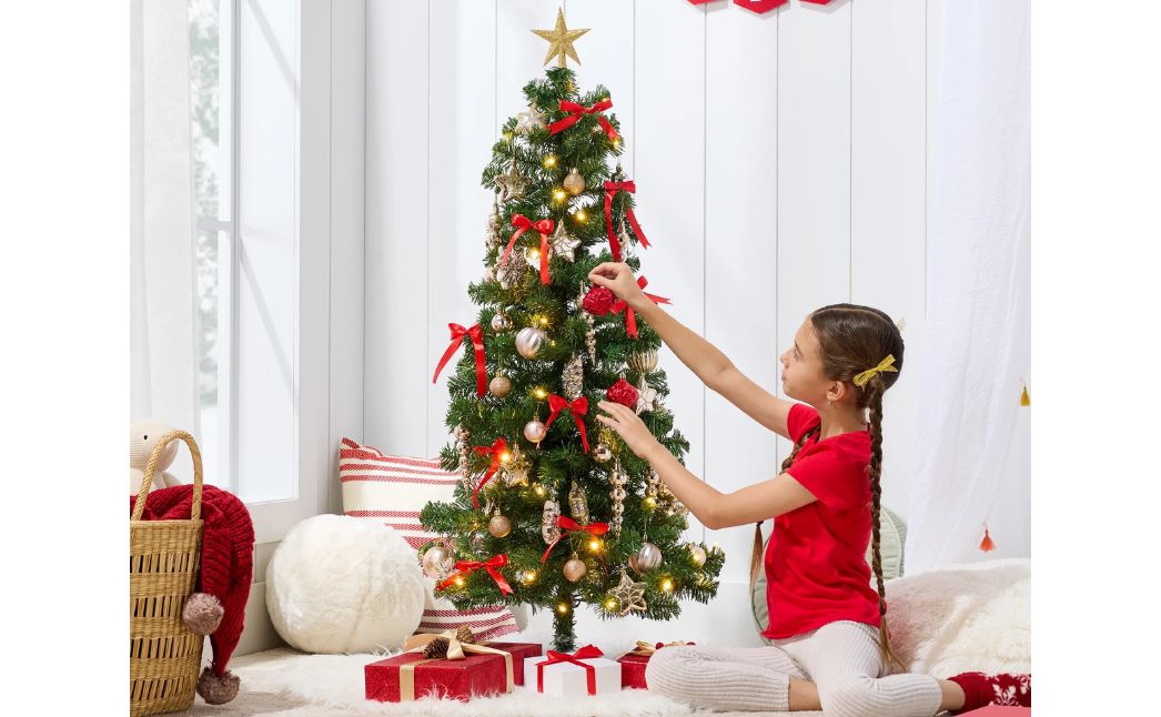 4 foot Christmas tree