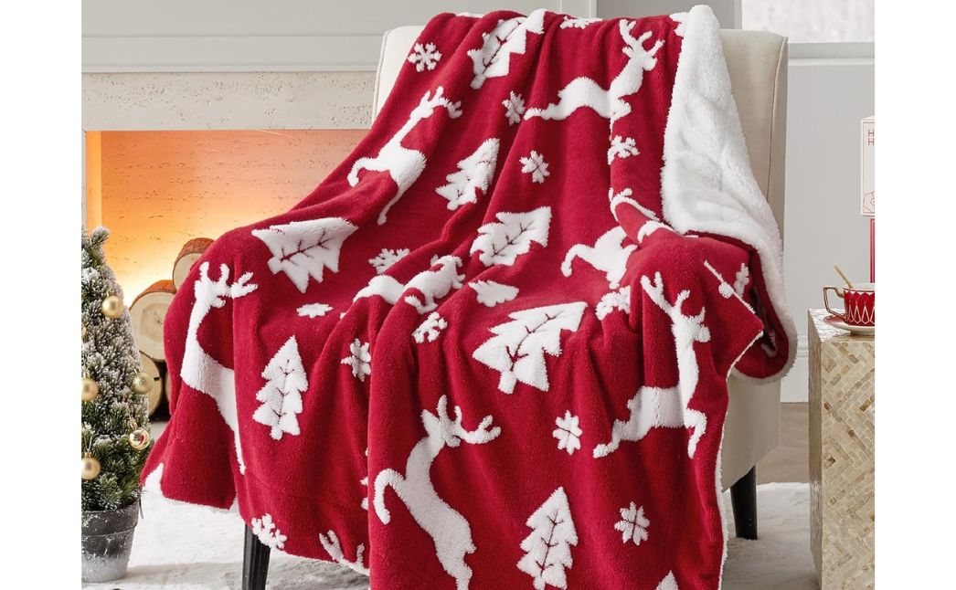 bedsure Christmas throw