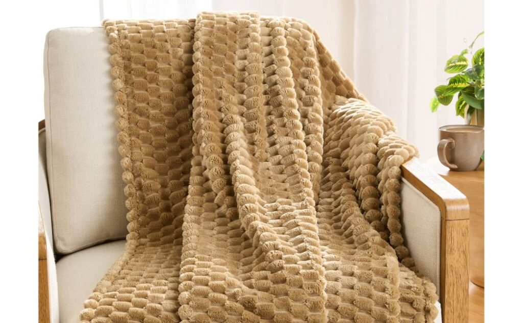 better homes gardens throw