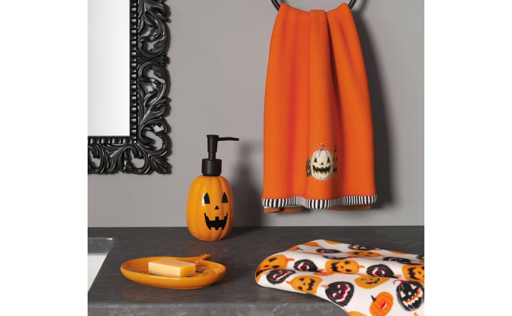 hyde eek halloween dish towels