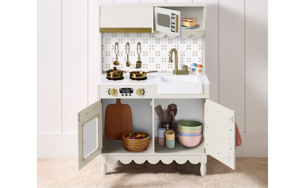 play kitchen